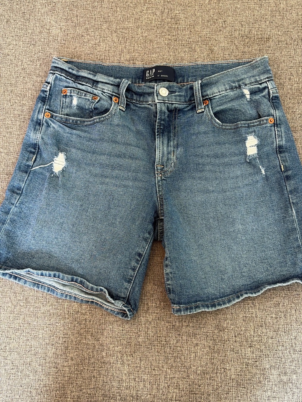 GAP Women's Medium Wash Distressed Jean Shorts - Blue